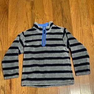 NWOT Hanna Andersson fleece pullover. Super cute design. Size 130 cm (size 8)
